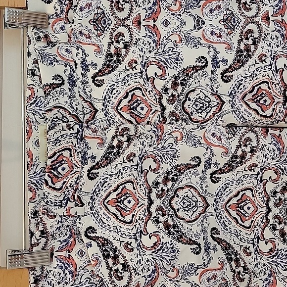 Lucy & Laurel size 10 crop pants Anthropologie - Picture 2 of 4